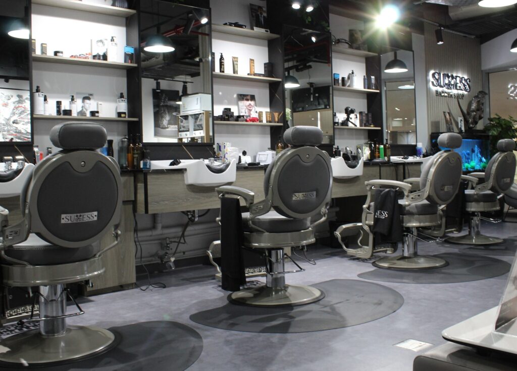 Barber Shop Favorit Para Pria: Dari Cukur Rambut hingga Grooming Lengkap