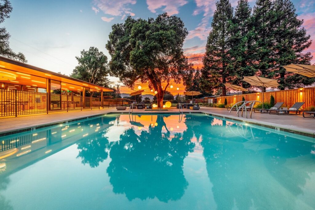 Best Healdsburg Hotels with Hypoallergenic Rooms